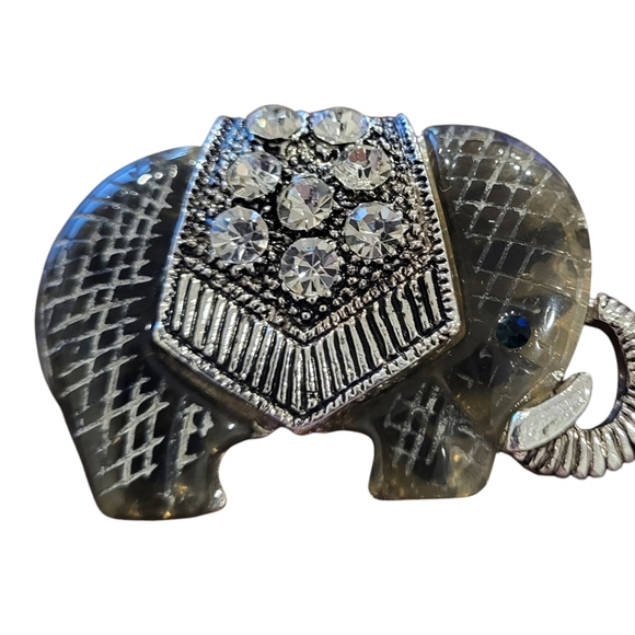 Vintage Silver Toned Rhinestone Elephant Brooch with Blue Stone Eye - Picture 2 of 4